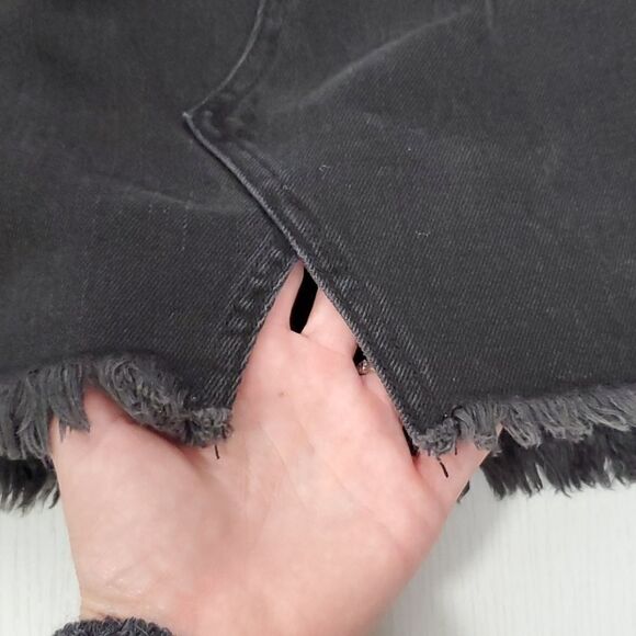 Madewell A Line Raw Hem Notched Cutout Black Denim Jean Mini Skirt Size 26 - Picture 15 of 16